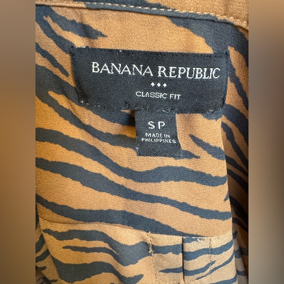 Banana Republic Tan and Black Relaxed Button Down Blouse #129 - Picture 3 of 4